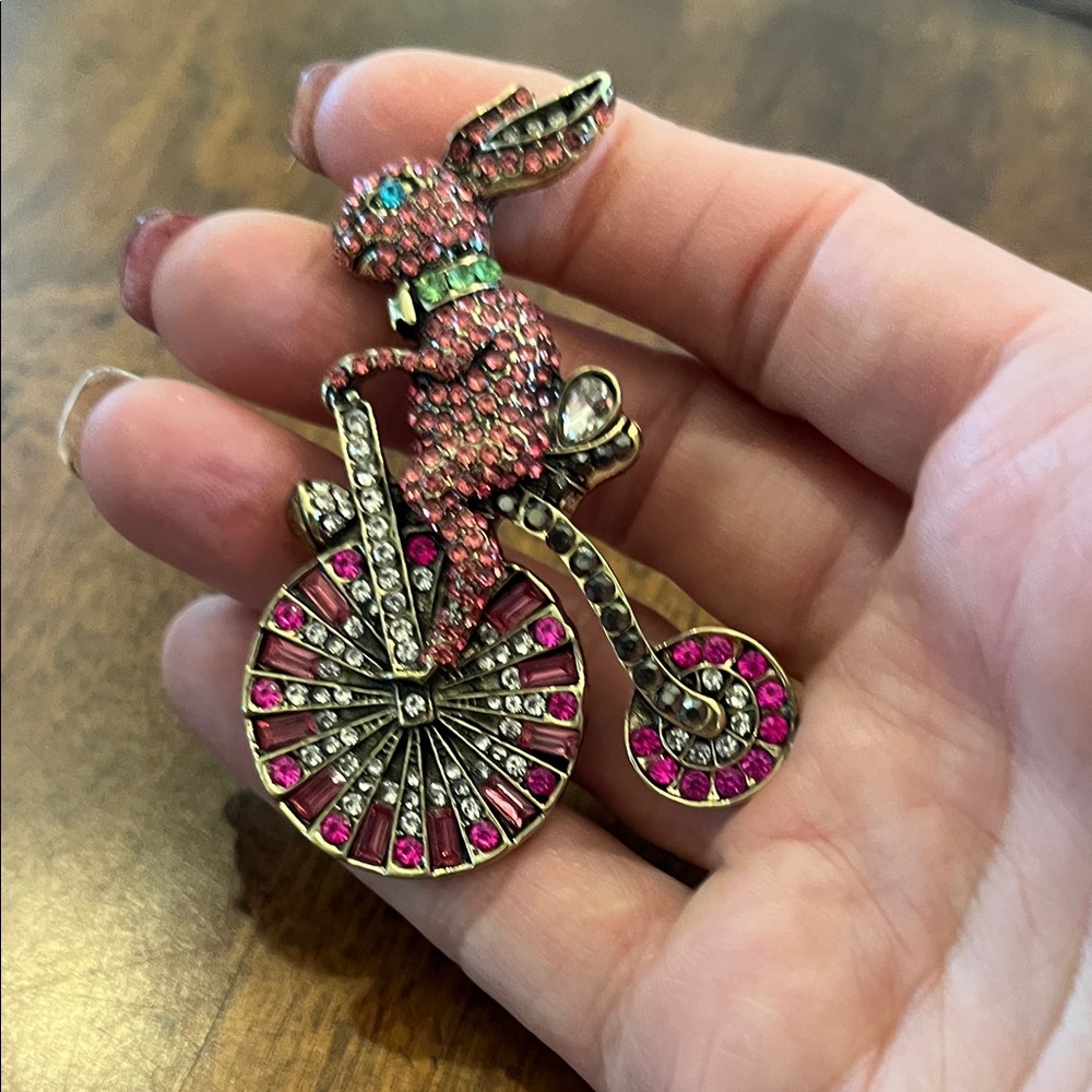 Pink and Silver Rabbit Brooch - Picture 3 of 3